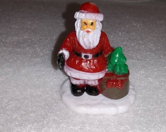 DOLLHOUSE 1:12 Miniature Pair Red Santa Christmas Candles w/Metal HEART Bases 