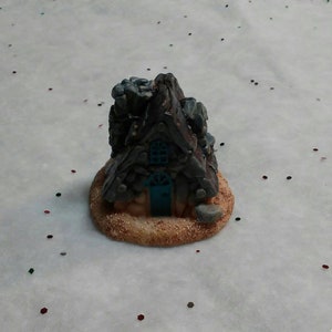 Miniature house, miniatures, tiny houses, fairy garden house, gnome gardens, dollhouse accessories, farmhouse decor, country decor, crafts