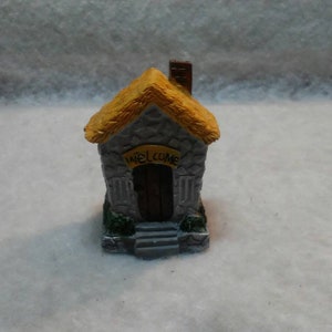Fairy garden, fairy garden house, gnome garden, gnome garden house, miniature house, dollhouse accessories, garden statues, terrarium house