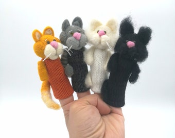 Finger wool puppets 4 little cats.