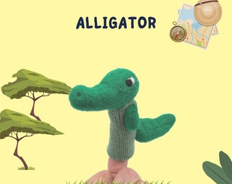 Finger wool puppet Alligator