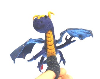 Finger wool puppet Blue Dragon.