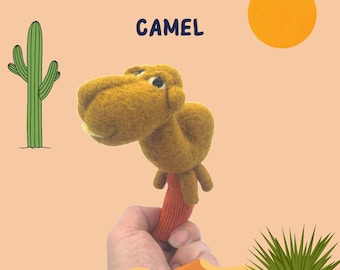 Wool finger puppet Camel
