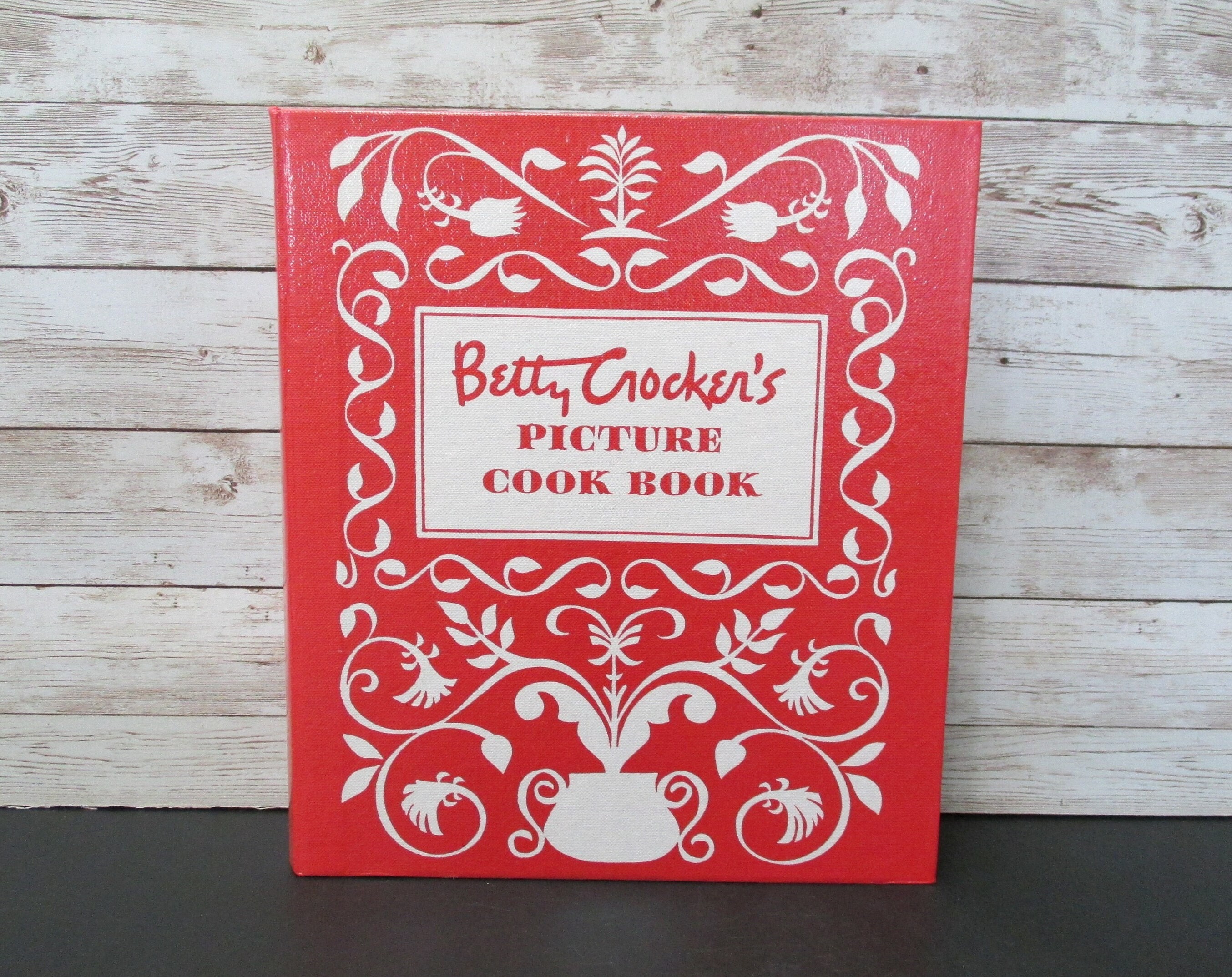 Vintage 1950's Betty Crocker's Picture Cook Book, SecondMouseFinds