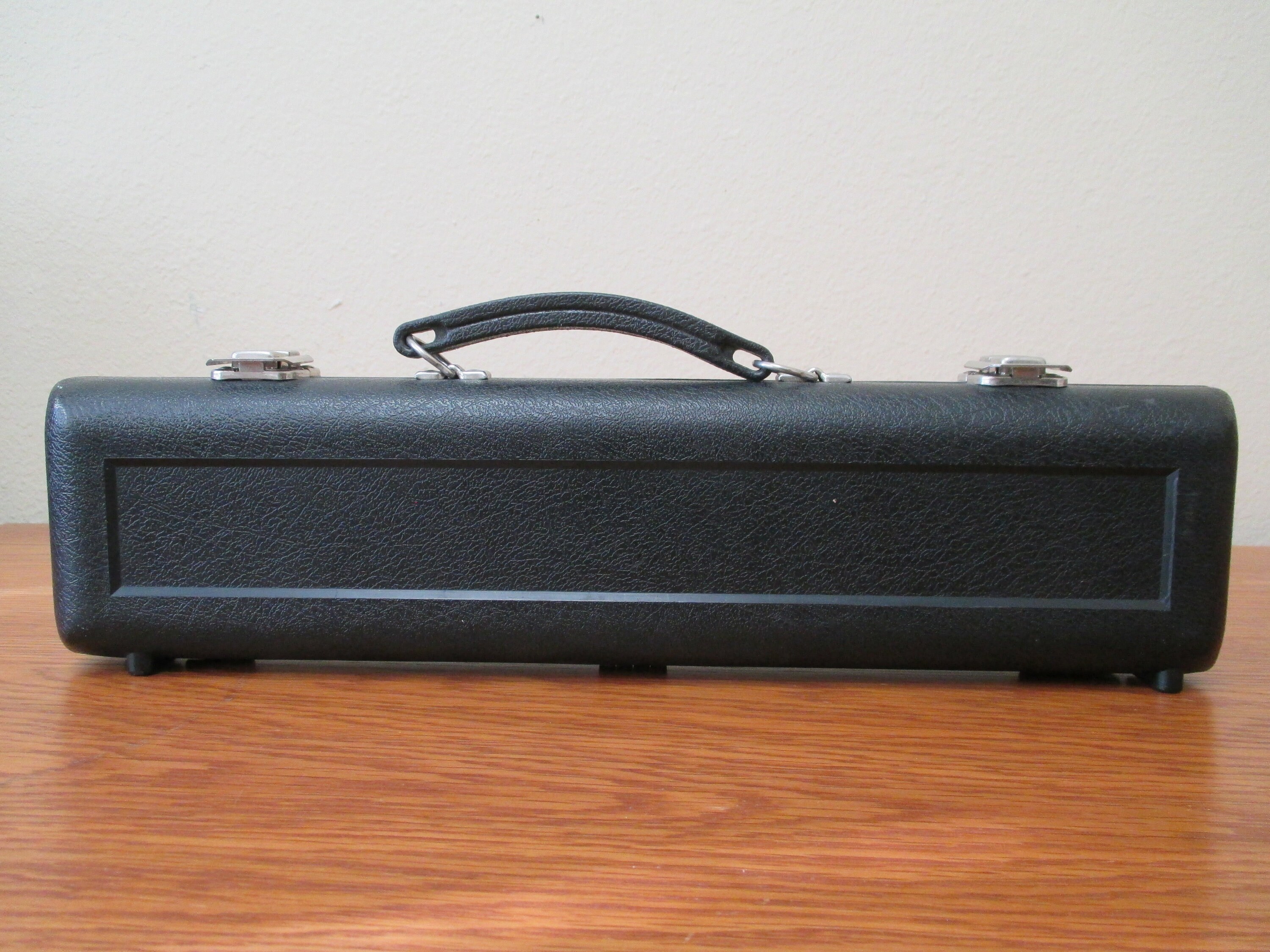 Armstrong Flute 104 in Hard Case, Vintage Musical Instrument
