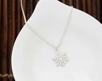 Dainty Snowflake Necklace Kindness