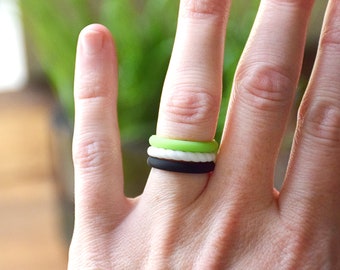 Stackable Silicone Ring Set - Green White Black wedding band