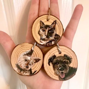 Personalised dog portrait keepsake wooden hand painted keyring ornament image 4