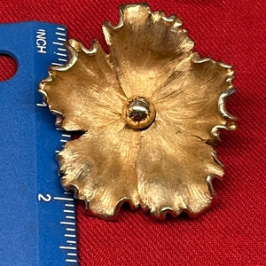 Broche vintage estate cóncavo oro tond flor pin