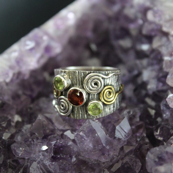 Wide Sterling Silver textured with Vermeil raised swirls Peridot and Garnet gemstone ring