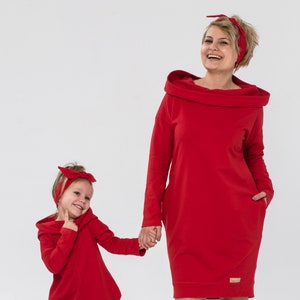 The set of oversized hooded tunics for mother and daughter Family in Red image 1