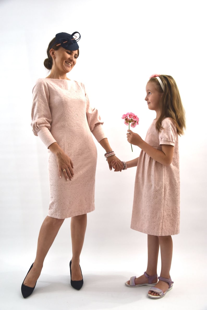 Mother & daughter New Royal dresses powder pink, matching outfit, family outfit, matching mother daughter outfits, mutter tochter kleid image 5