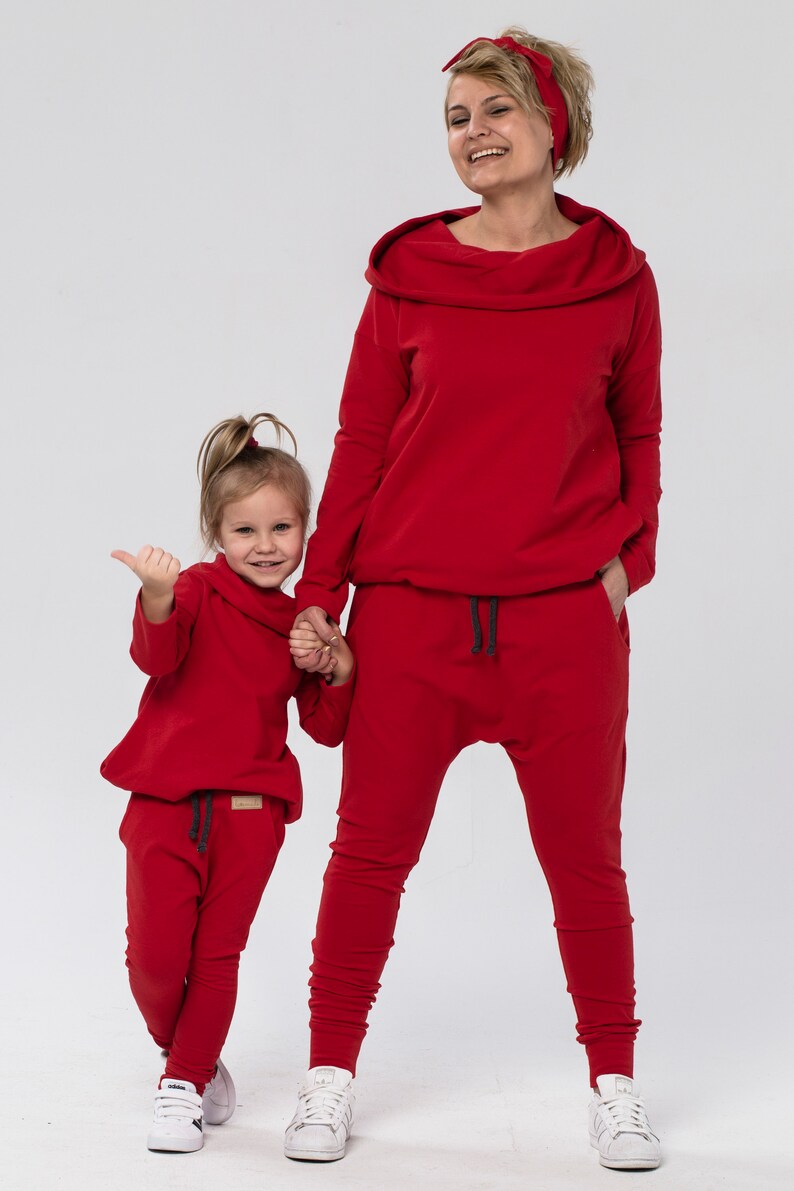 The set of oversized hooded tunics for mother and daughter Family in Red image 5