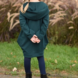 The set of oversized hooded modern dresses for mother and daughter bottle green image 9