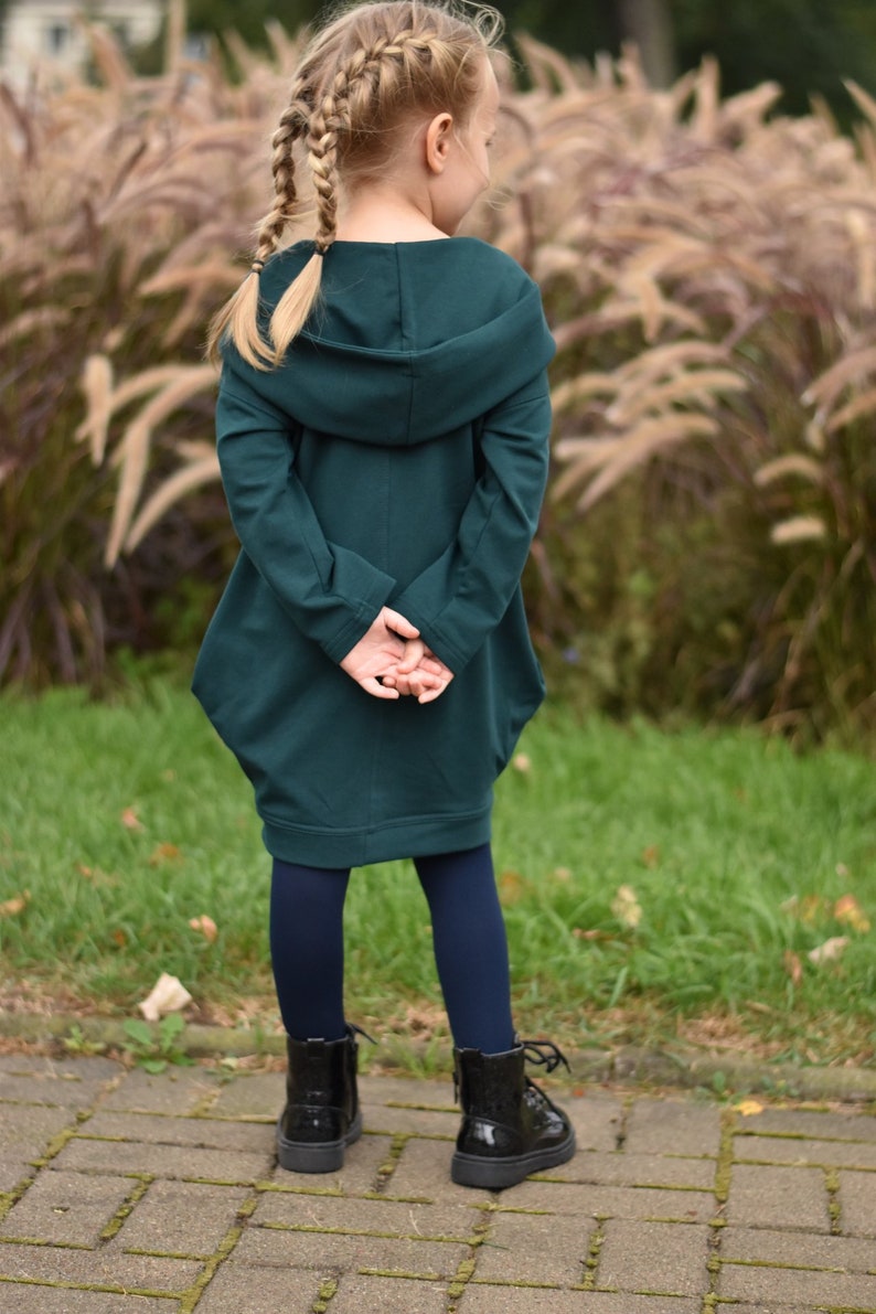 The set of oversized hooded modern dresses for mother and daughter bottle green image 9