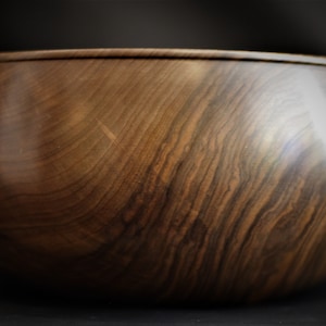 Dublin Viking bowl in Walnut or Oak (Juglans regia or Quercus frainetto)- 7x3.5 inches or larger as required.