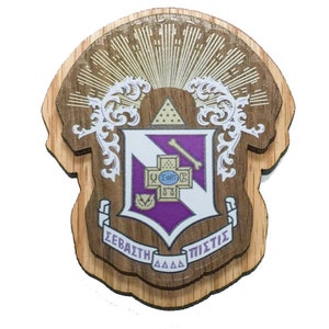 Sigma Pi Wooden Crest