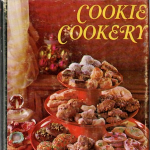 Cookie Cookery by John J. & Hazel Zenker, Vintage Cookbook, Cook Book, Culinary Gifts, Chef Gifts, Cookies Recipes, Cook Book Gifts,