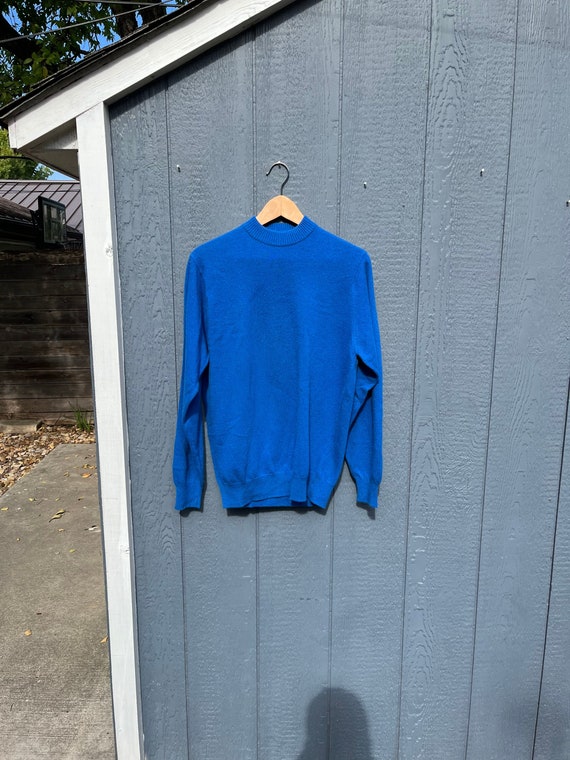 Vtg SAKS FIFTH AVENUE Medium Blue Cashmere Sweater