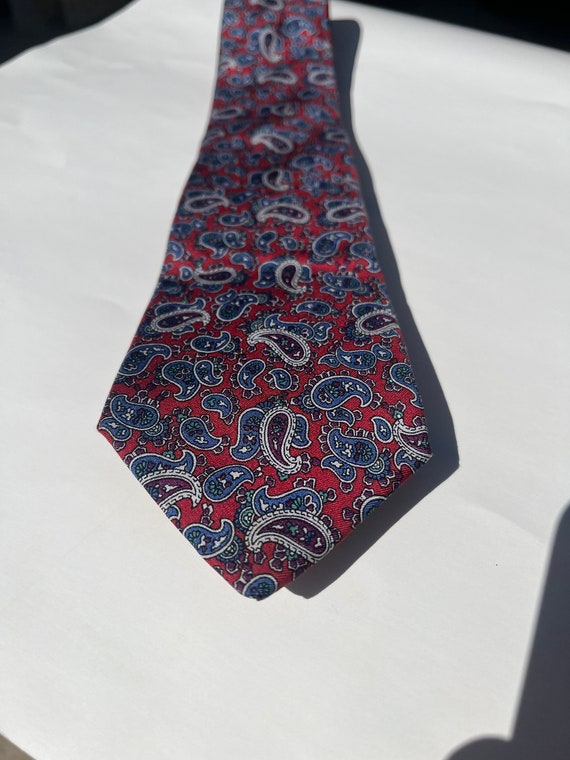 Vtg Red Paisley Tie by PATRICK JAMES - Gem