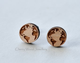 Boucles d’oreilles en bois terre planète bague stud boucles d’oreilles bijoux cadeau par Cherry Wood Jewellery