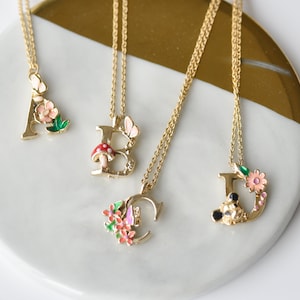 Banhado a ouro flora inicial colar esmalte pingente jardim animal colar meninas jóias presente por cereja madeira jóias presente de aniversário