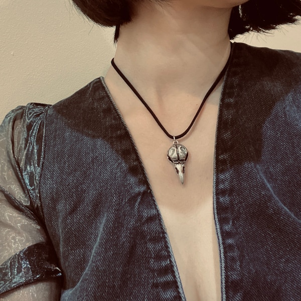 Collier crâne d'oiseau fait main Collier crâne de corbeau bijoux fantaisie Collier Halloween