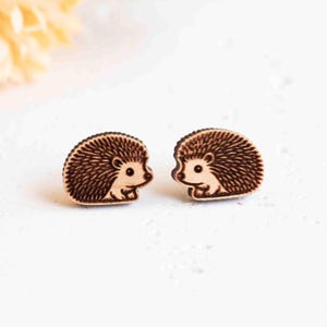 Entzückende Igel Ohrringe Hölzerne Ohrringe Frauen Mädchen Ohrstecker Geschenk
