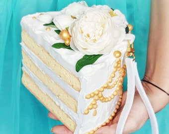 Floral Piece of Cake WRISTLET / PURSE / CLUTCH - sacs faits à la main sur mesure, sacs à gâteaux, sac à main mary antoinette, sac à coque