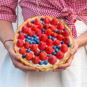 Fraises - Tarte aux bleuets BAG / PURSE / CLUTCH - sacs faits à la main personnalisés, sacs de fruits, sacs à main fraises, sac à main acidulé, fraises faites à la main