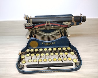 vintage TORONTO TYPEWRITERS  Corona 3 Special (teal blue) Folding Typewriter . great condition