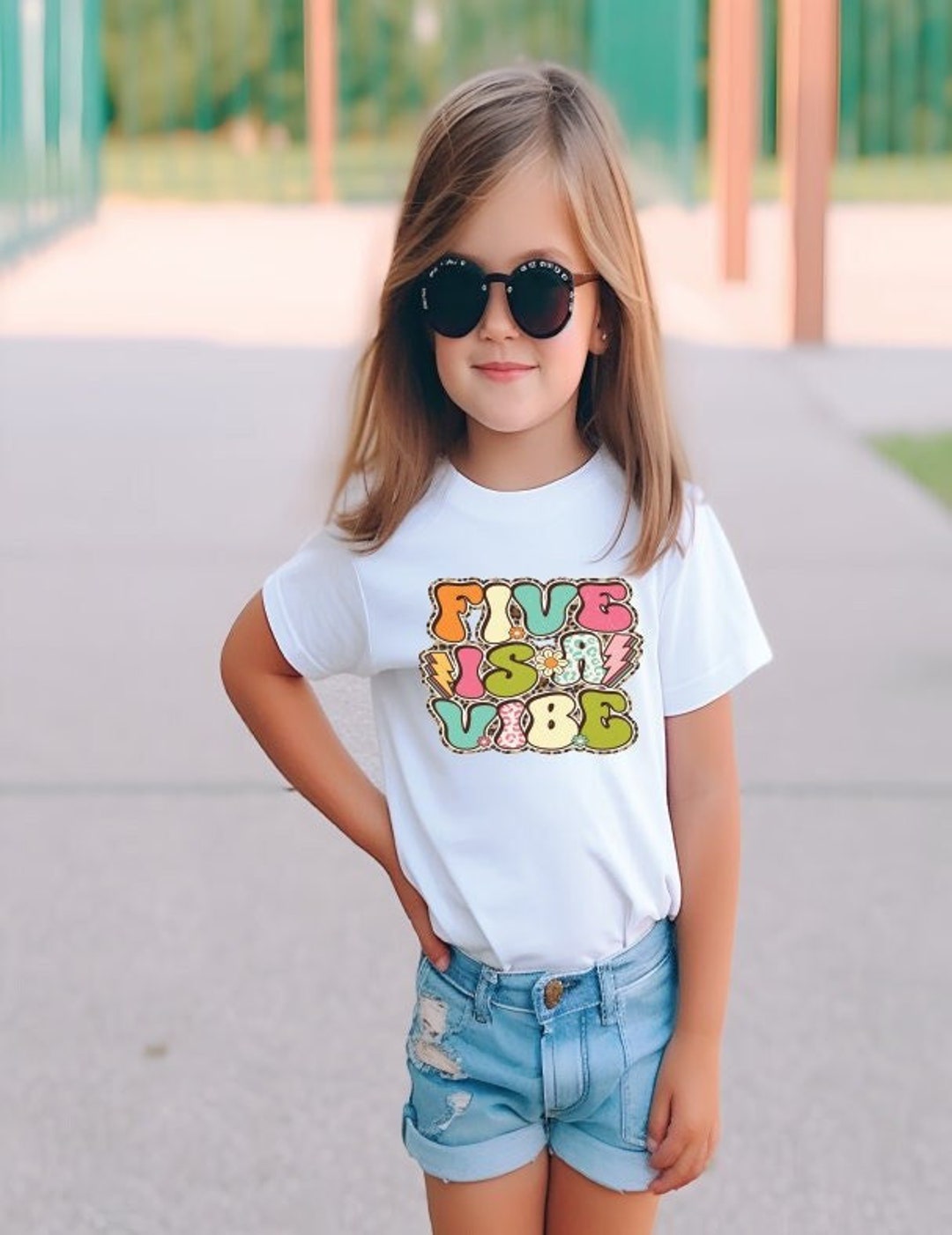 Five is a Vibe, Birthday Girl Retro Vintage Groovy Shirt, Retro ...