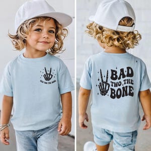 Bad two the bone, camiseta de segundo cumpleaños, camiseta de cumpleaños con calavera, camiseta de cumpleaños para niño, camiseta de cumpleaños para niña, cumpleaños rock n roll, bad 2 the bone BLUE