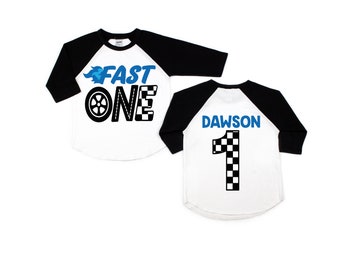 Rápido una camisa de auto de carreras de 1er cumpleaños, camisa de cumpleaños de autos de carreras, camisa de cumpleañero, fiesta de cumpleaños de autos de carreras, camiseta de autos de carreras, auto de carreras personalizado