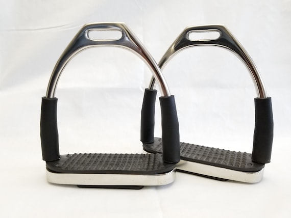 FLEXI SAFETY IRONS BENDY HORSE RIDING EQUESTRIAN STIRRUPS WITH BLACK TREADS 