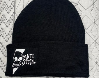 Anti Social Totenkopf in Blitz schwarz FloState Mütze