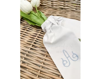Flower Bouquet Ribbon, Monogram Bouquet Sash, Wedding Bouquet Ribbon, Embroidered Bouquet Wrap, Homecoming Bouquet Sash, Prom Bouquet Bow