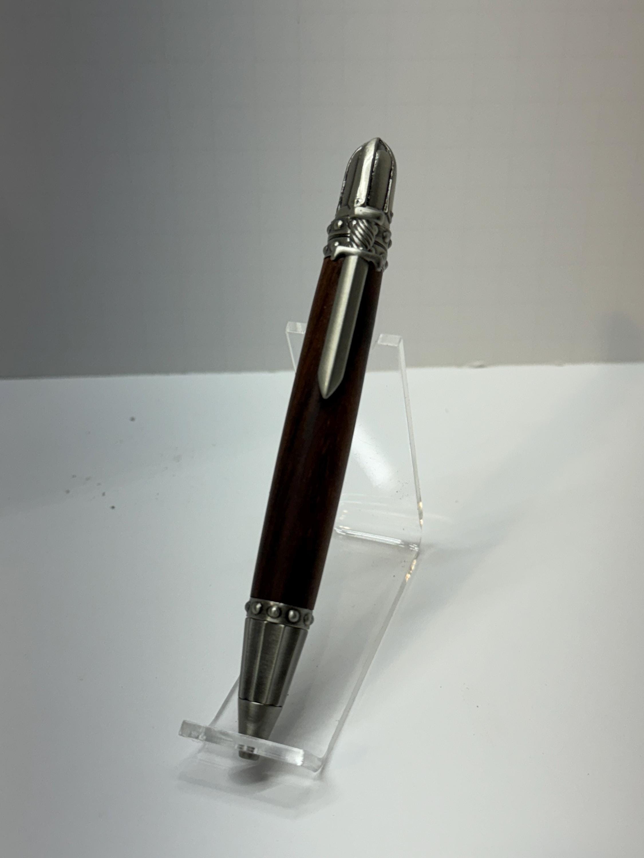 Knights Armor Pen