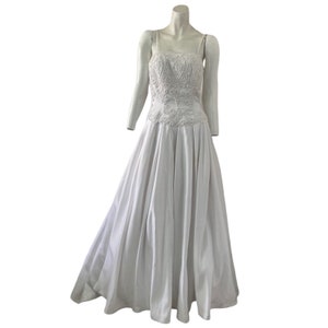 St Tropez Wedding Dress Beaded Bodice Long Train Tulle Ballgown White Size 6