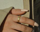 square signet ring, snake chain ring, gold signet ring, gold chain ring, signet chain ring, gold stacking ring, gold statement ring