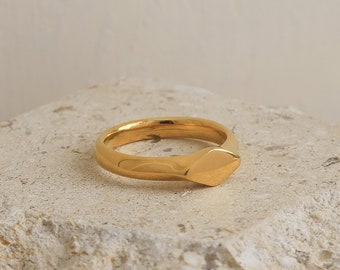 Gold Filled Signet Ring | Diamond Shaped Signet Ring | Tarnish Free | Minimalist Stacking Ring