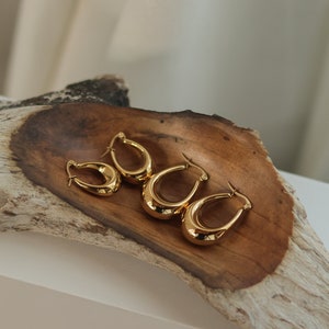 Gold Oval Earrings, Oval Gold Hoops, Half Moon Earrings,Chubby Hoop Earrings, Geometric Earrings, Gold Hoop Earrings, Vintage Gold Earrings,