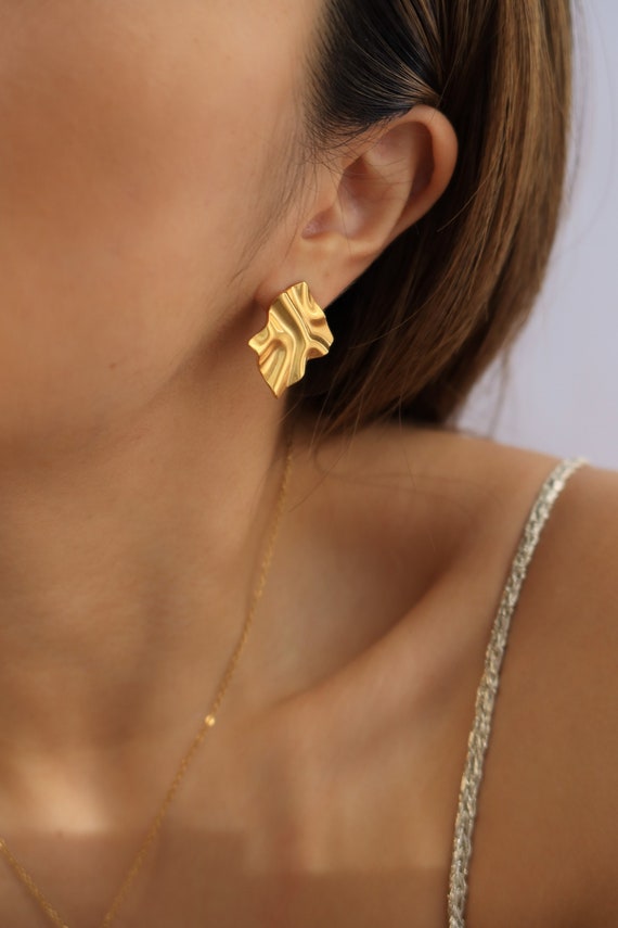 Minimalist geometric shop earrings