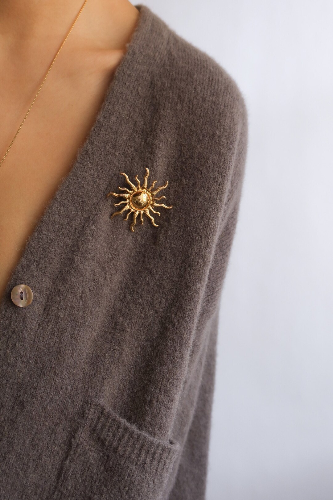 Sun brooch shop