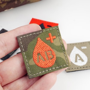 血液型刺繍ワッペン 1.5インチ×1.5インチ、面ファスナー付き