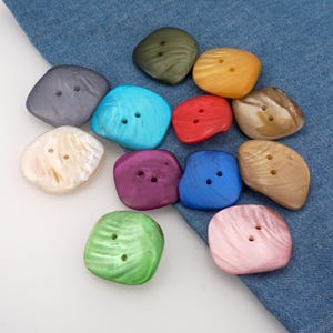 10 Pieces Irregular Shape Natural Shell Button Sweater Button Sewing Accessories Approximately 22 mm