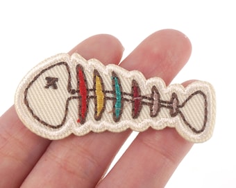 Lindo parche autoadhesivo bordado de espina de pescado, divertido aplique de espina de pescado,