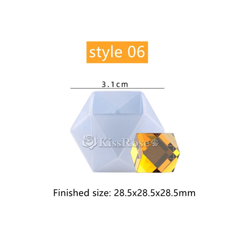 May include: A clear silicone mold shaped like a diamond with a 3.1 cm measurement. The mold is designed to create a finished product that is 28.5 mm x 28.5 mm x 28.5 mm. A clear diamond-shaped object is shown next to the mold.