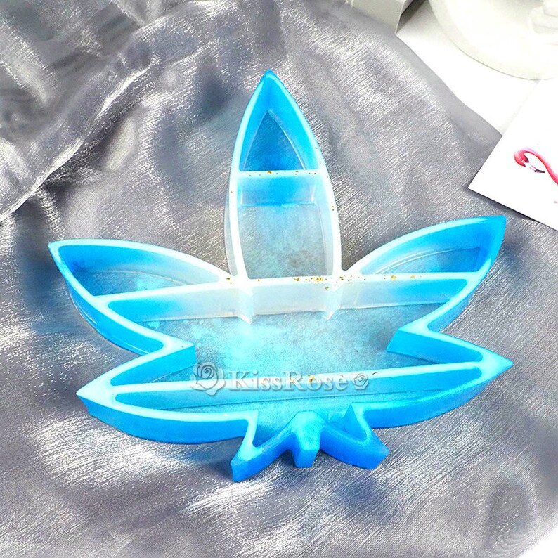Large Marijuana Leaf Tray Resin Moldweed Leaf Rolling Tray Etsy