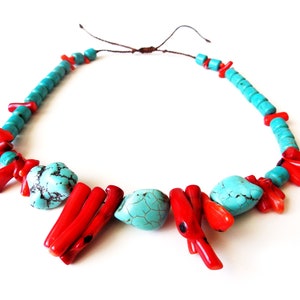 Red Coral and Blue Turquoise stones necklace. Macramé termination.